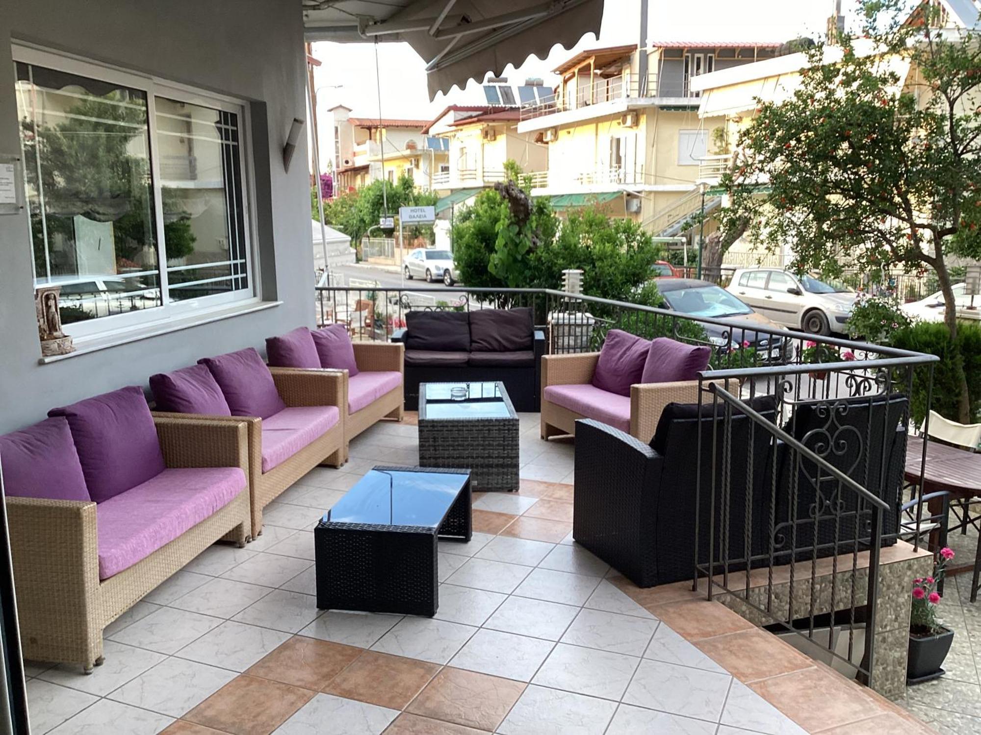 Aparthotel Alexandros Kamena Vourla Exterior foto