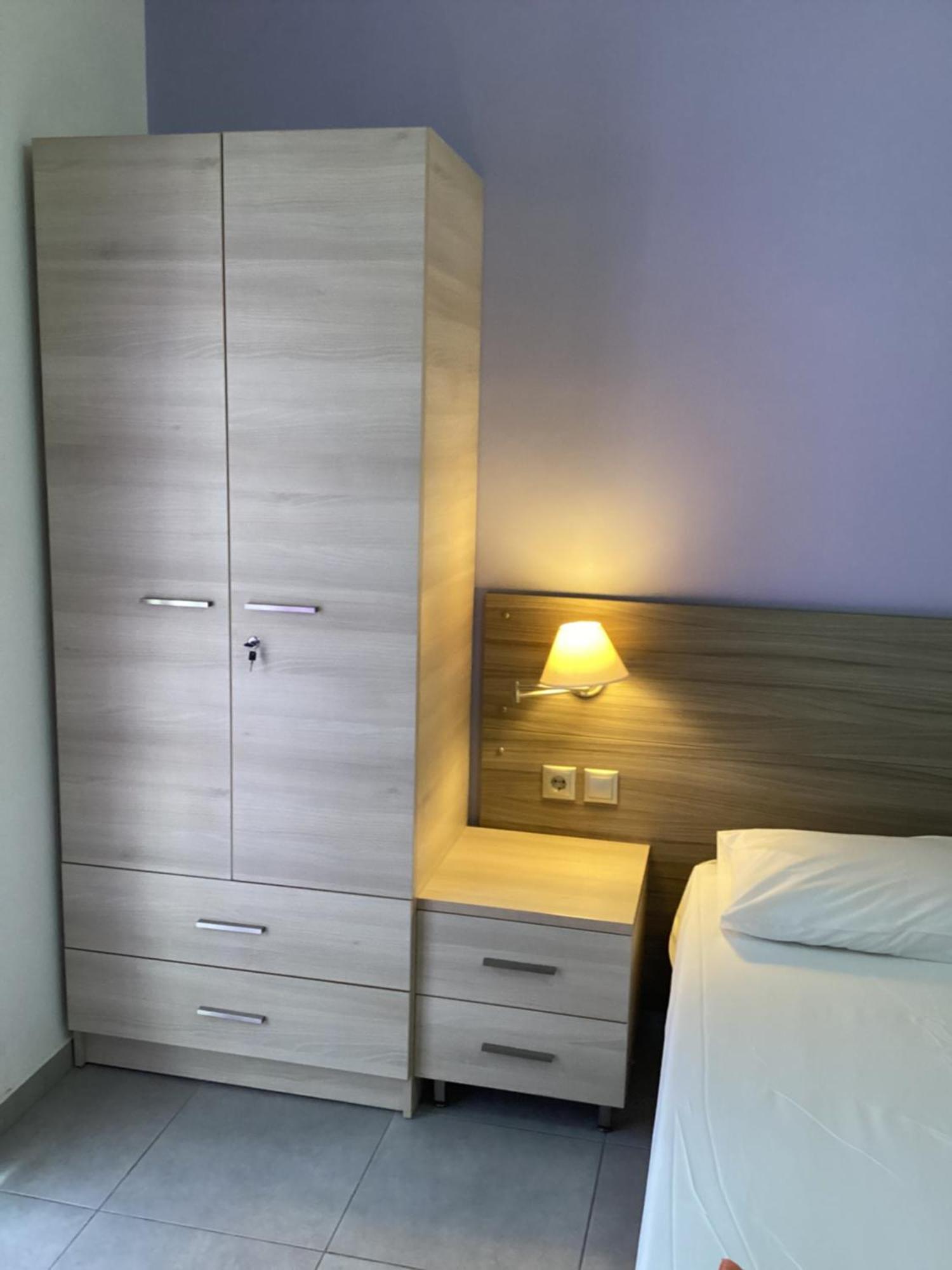 Aparthotel Alexandros Kamena Vourla Exterior foto